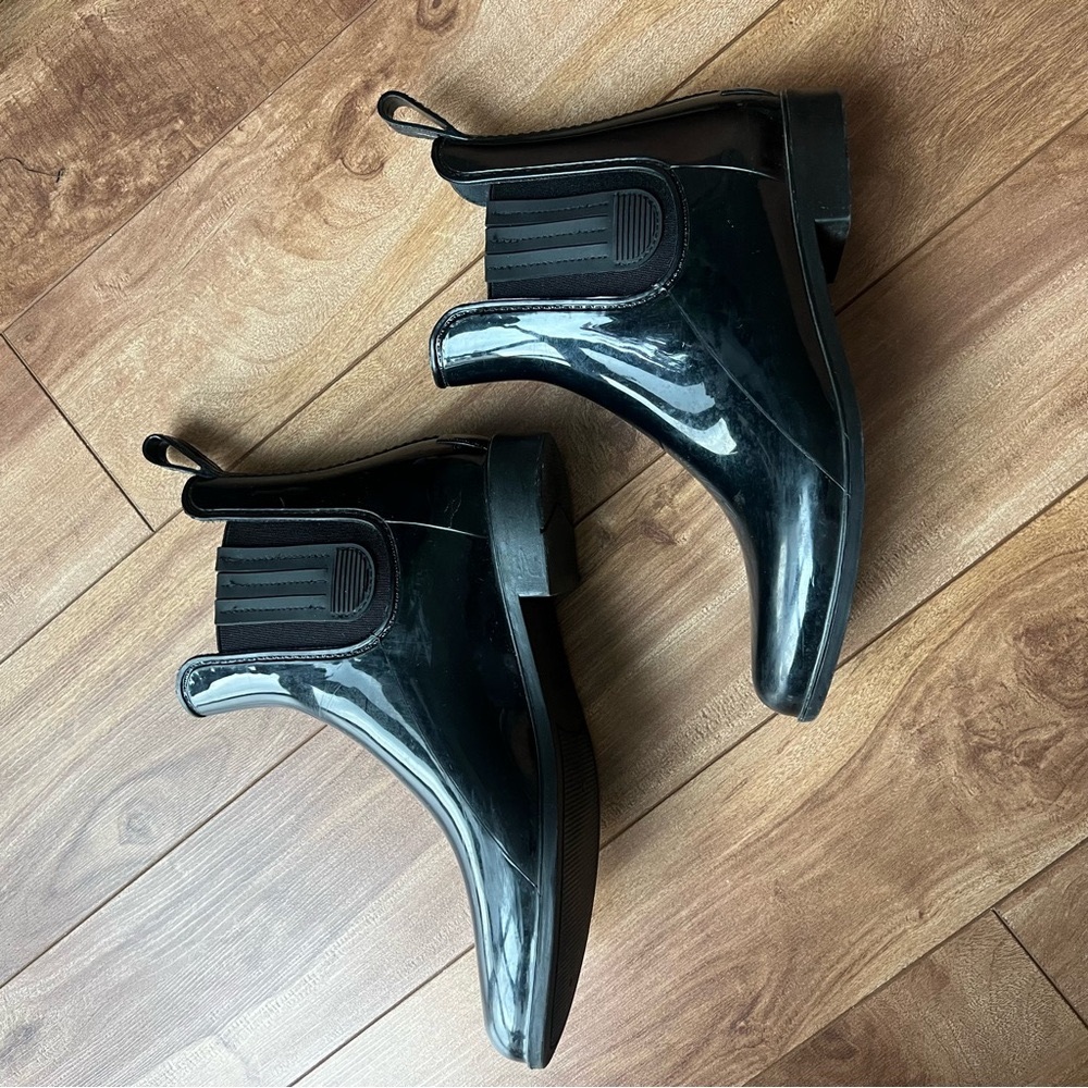 London Fog Black Glossy Chelsea Rain Boot - As is